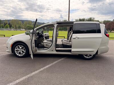 2017 Chrysler Pacifica Touring Plus   - Photo 68 - Gladstone, OR 97027