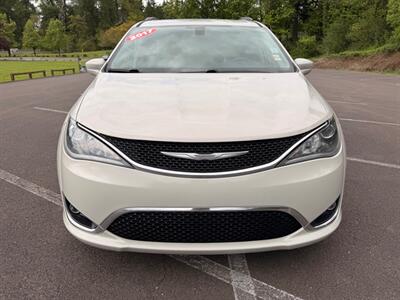 2017 Chrysler Pacifica Touring Plus   - Photo 8 - Gladstone, OR 97027