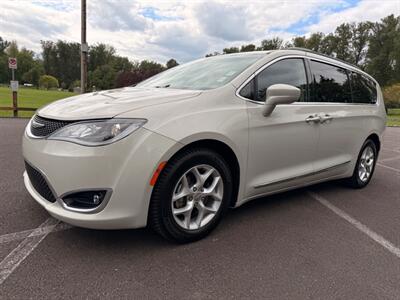 2017 Chrysler Pacifica Touring Plus   - Photo 28 - Gladstone, OR 97027