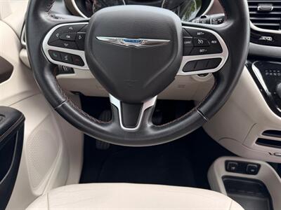 2017 Chrysler Pacifica Touring Plus   - Photo 61 - Gladstone, OR 97027