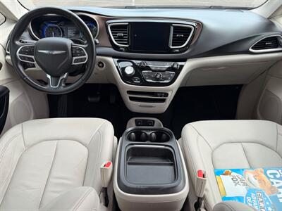 2017 Chrysler Pacifica Touring Plus   - Photo 17 - Gladstone, OR 97027