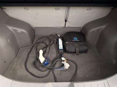 2013 Nissan LEAF SV - Photo 35 - Gladstone, OR 97027