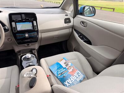 2013 Nissan LEAF SV - Photo 16 - Gladstone, OR 97027