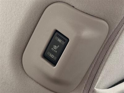 2013 Nissan LEAF SV - Photo 38 - Gladstone, OR 97027