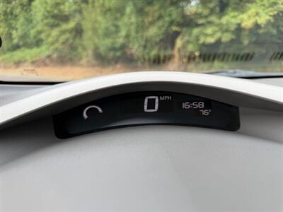 2013 Nissan LEAF SV - Photo 22 - Gladstone, OR 97027