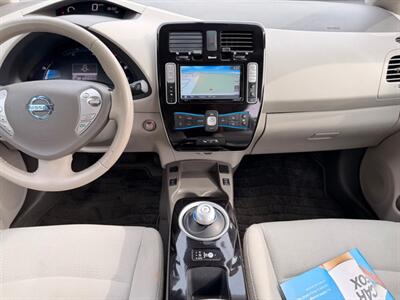 2013 Nissan LEAF SV - Photo 53 - Gladstone, OR 97027