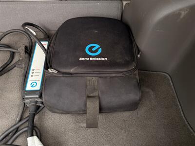 2013 Nissan LEAF SV - Photo 36 - Gladstone, OR 97027