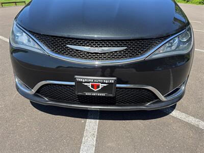 2017 Chrysler Pacifica Touring Plus   - Photo 28 - Gladstone, OR 97027