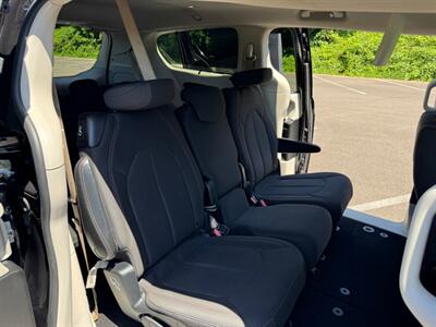 2017 Chrysler Pacifica Touring Plus   - Photo 45 - Gladstone, OR 97027