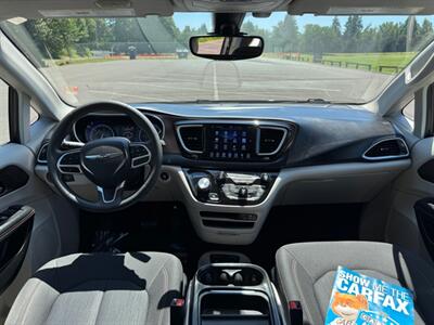 2017 Chrysler Pacifica Touring Plus   - Photo 16 - Gladstone, OR 97027