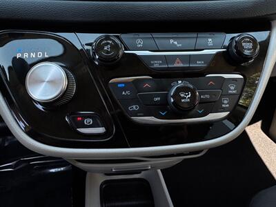 2017 Chrysler Pacifica Touring Plus   - Photo 75 - Gladstone, OR 97027