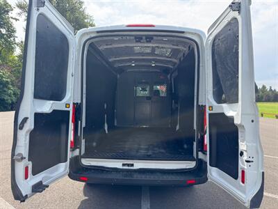 2015 Ford Transit 250   - Photo 9 - Gladstone, OR 97027