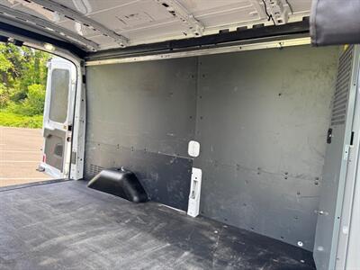 2015 Ford Transit 250   - Photo 12 - Gladstone, OR 97027