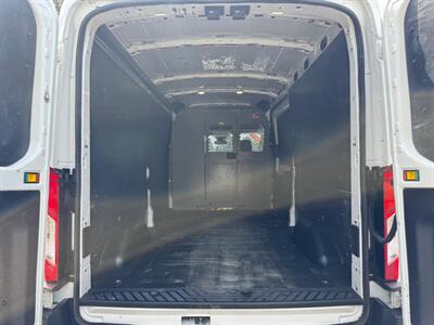 2015 Ford Transit 250   - Photo 30 - Gladstone, OR 97027