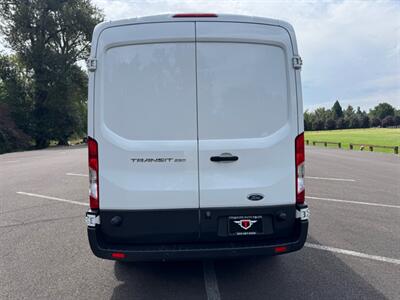 2015 Ford Transit 250   - Photo 4 - Gladstone, OR 97027