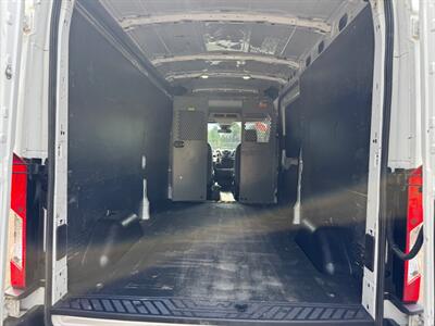 2015 Ford Transit 250   - Photo 32 - Gladstone, OR 97027