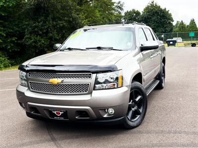 2012 Chevrolet Avalanche LTZ   - Photo 4 - Gladstone, OR 97027