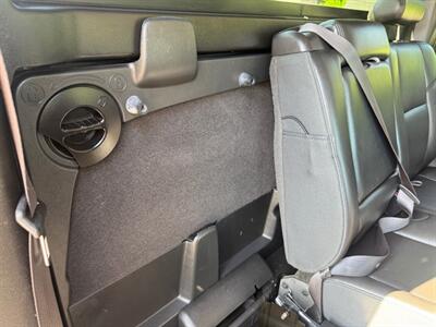 2012 Chevrolet Avalanche LTZ   - Photo 31 - Gladstone, OR 97027