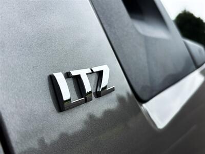 2012 Chevrolet Avalanche LTZ   - Photo 46 - Gladstone, OR 97027