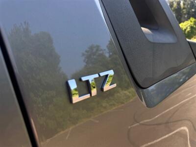 2012 Chevrolet Avalanche LTZ   - Photo 20 - Gladstone, OR 97027