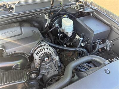 2012 Chevrolet Avalanche LTZ   - Photo 41 - Gladstone, OR 97027