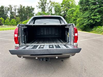 2012 Chevrolet Avalanche LTZ   - Photo 62 - Gladstone, OR 97027