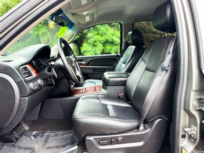 2012 Chevrolet Avalanche LTZ   - Photo 17 - Gladstone, OR 97027