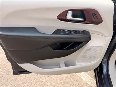 2020 Chrysler Pacifica Limited - Photo 31 - Gladstone, OR 97027