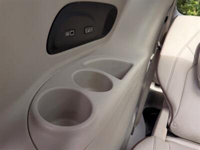 2020 Chrysler Pacifica Limited - Photo 55 - Gladstone, OR 97027