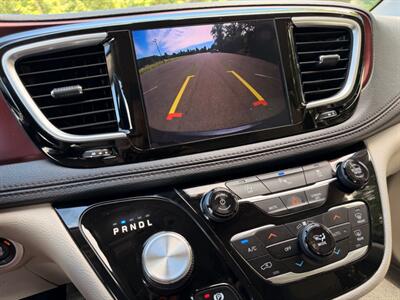 2020 Chrysler Pacifica Limited - Photo 20 - Gladstone, OR 97027
