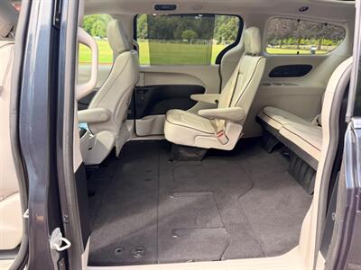 2020 Chrysler Pacifica Limited - Photo 38 - Gladstone, OR 97027