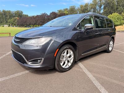 2020 Chrysler Pacifica Limited Minivan
