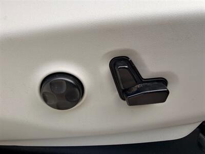 2020 Chrysler Pacifica Limited - Photo 43 - Gladstone, OR 97027