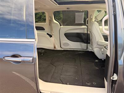 2020 Chrysler Pacifica Limited - Photo 40 - Gladstone, OR 97027