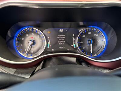 2020 Chrysler Pacifica Limited - Photo 24 - Gladstone, OR 97027