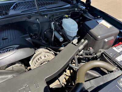 2005 Chevrolet Avalanche 1500 LS   - Photo 50 - Gladstone, OR 97027