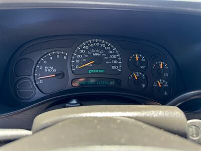 2005 Chevrolet Avalanche 1500 LS   - Photo 24 - Gladstone, OR 97027