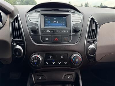 2015 Hyundai TUCSON SE   - Photo 42 - Gladstone, OR 97027