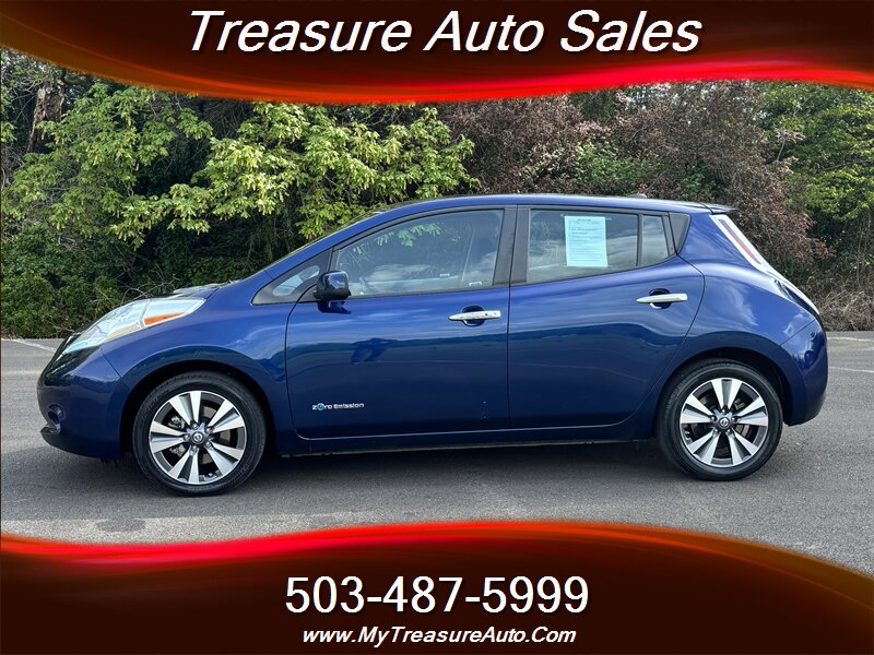 2016 Nissan LEAF SV  Low Miles !