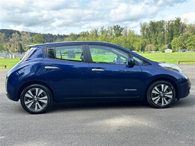 2016 Nissan LEAF SV  Low Miles ! - Photo 5 - Gladstone, OR 97027