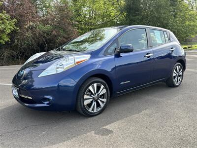 2016 Nissan LEAF SV All Electric  Low Miles ! Hatchback