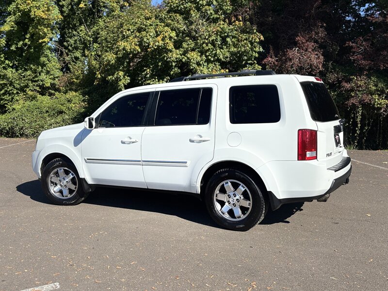 2009 Honda Pilot Touring photo 2
