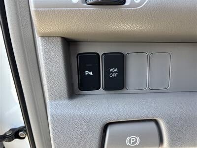 2009 Honda Pilot Touring w/Navi w/DVD  1 Owner ! Newer Timing Belt and Water Pump ! - Photo 31 - Gladstone, OR 97027