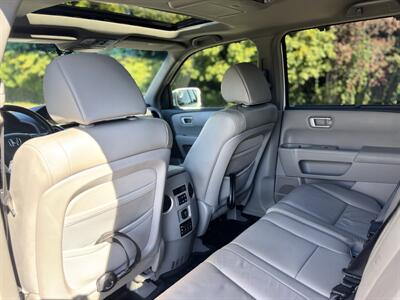 2009 Honda Pilot Touring w/Navi w/DVD  1 Owner ! Newer Timing Belt and Water Pump ! - Photo 32 - Gladstone, OR 97027