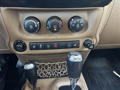 2015 Jeep Wrangler Rubicon Hard Rock SUV !  Low miles ! - Photo 24 - Gladstone, OR 97027