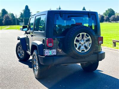 2015 Jeep Wrangler Rubicon Hard Rock SUV !  Low miles ! - Photo 35 - Gladstone, OR 97027