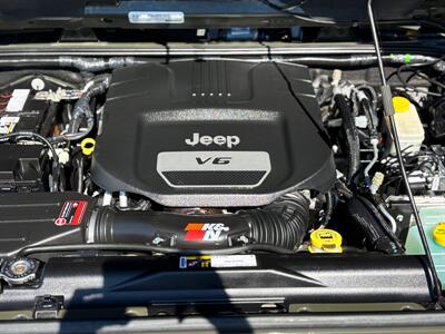 2015 Jeep Wrangler Rubicon Hard Rock SUV !  Low miles ! - Photo 13 - Gladstone, OR 97027