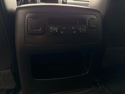 2018 Chevrolet Suburban Premier Full Size SUV - Photo 31 - Gladstone, OR 97027