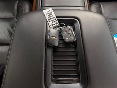 2018 Chevrolet Suburban Premier Full Size SUV - Photo 57 - Gladstone, OR 97027