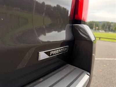 2018 Chevrolet Suburban Premier Full Size SUV - Photo 16 - Gladstone, OR 97027
